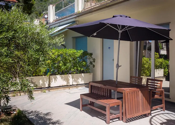 Cinque Terre Moneglia Apartments