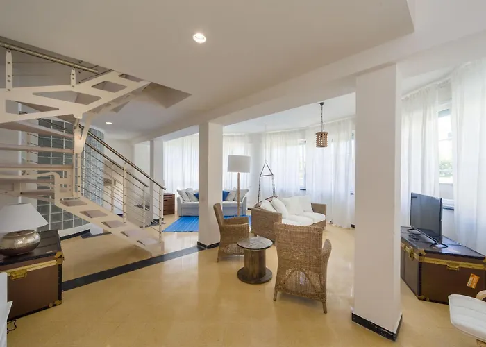 Cinque Terre Moneglia Apartments